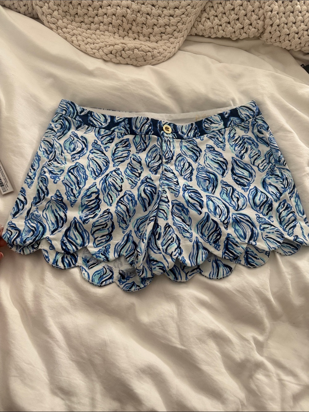 Lilly Pulitzer Blue & White Scallop Hem High Waist Shorts